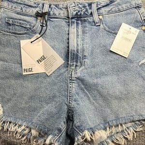 Paige NWT Margot Short cutoffs in light blue